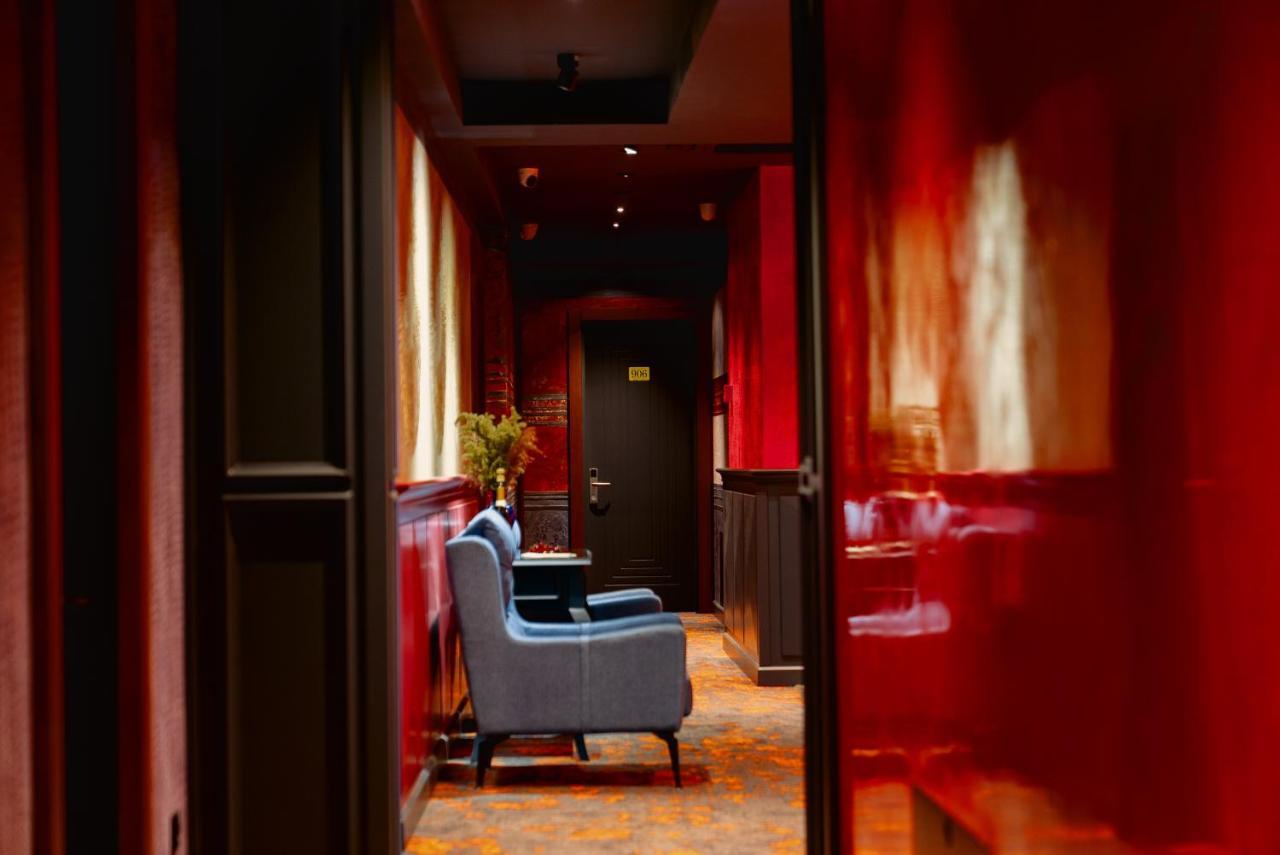 Tapis Rouge Design Boutique Hotel Batumi Exterior foto The interior of the hotel