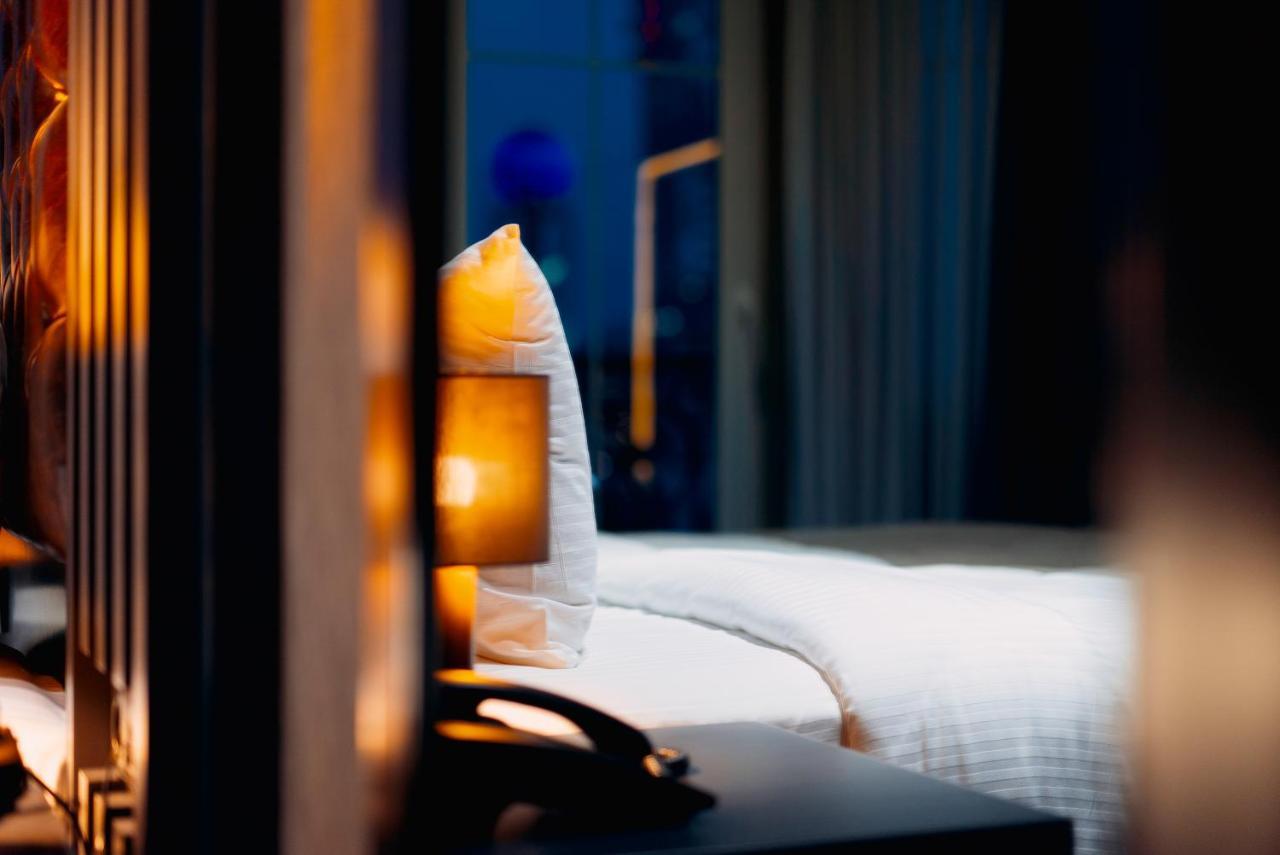 Tapis Rouge Design Boutique Hotel Batumi Exterior foto A room at the hotel